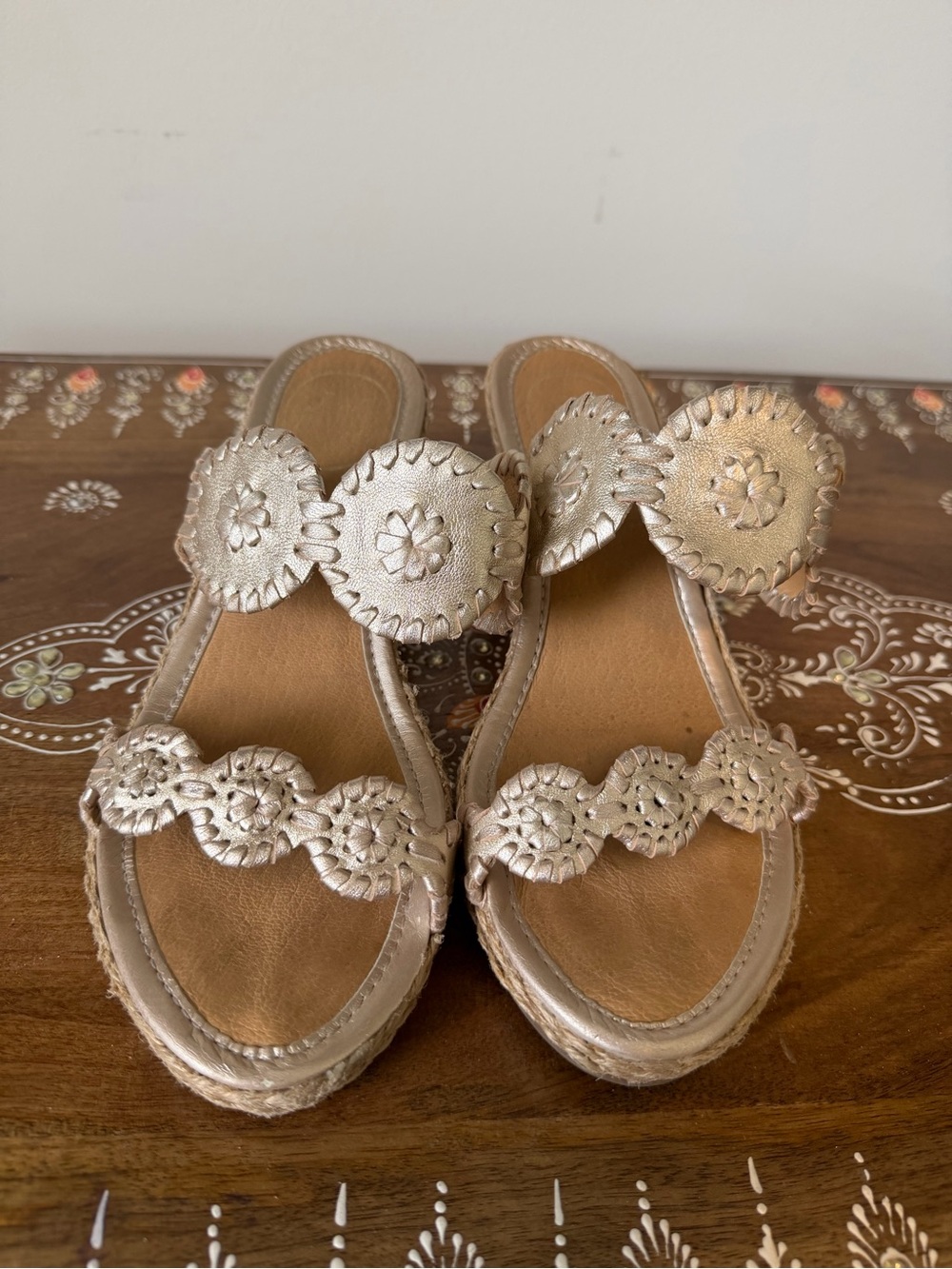 Jack Rogers Gold Metallic Leather Espadrille Wedge Sandals Size 7M